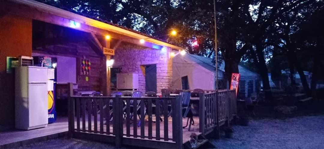 Camping Le Bel Air Mobil Home Le Cornouiller 4 Personnes Limogne-en-Quercy Exterior foto